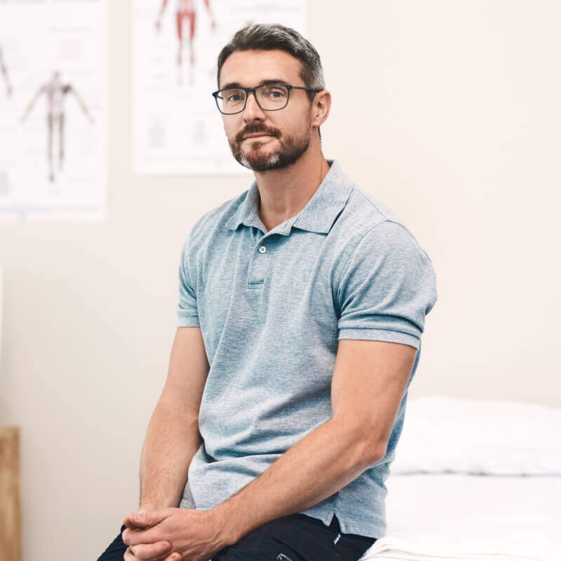 hero-doctor-think-001